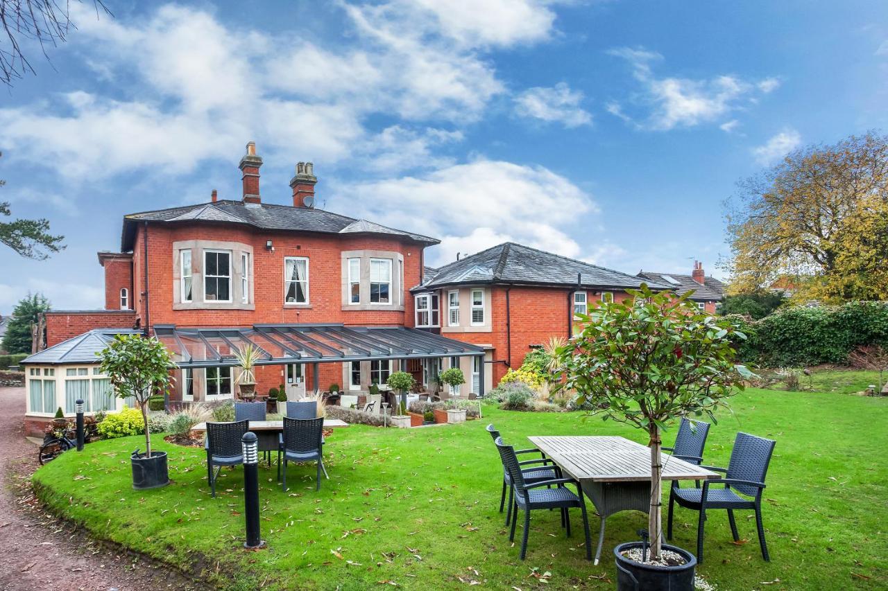 Alexandra Court Hotel Congleton Exterior photo